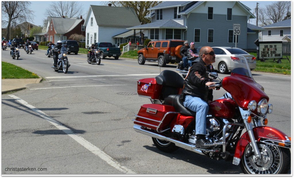 Photography {American motorcycle rally}