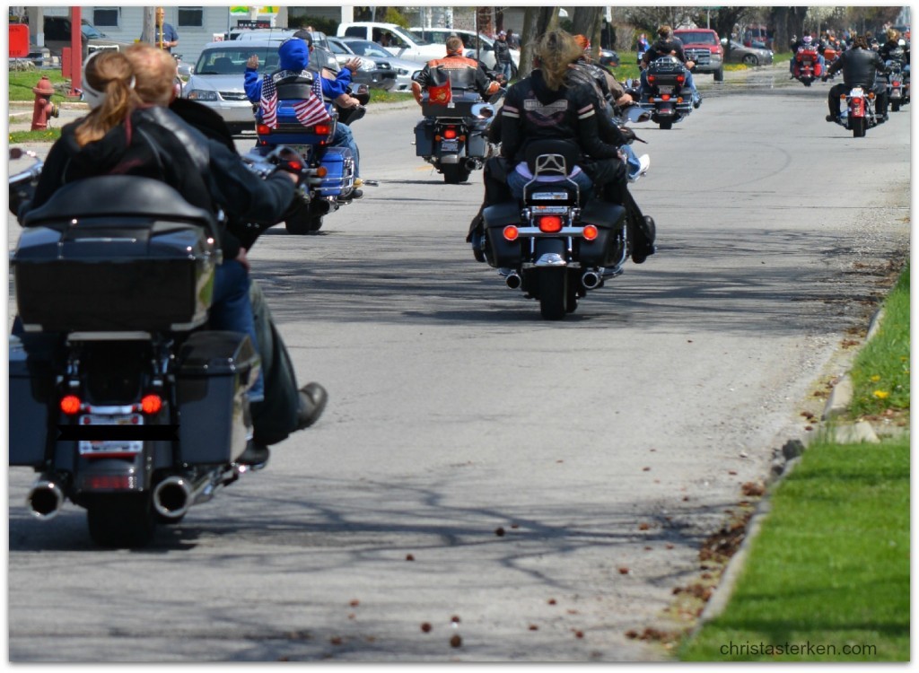 Photography {American motorcycle rally}