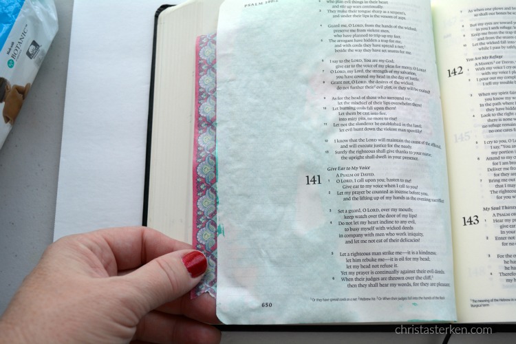 Bible Journaling {create easy pages on a budget} 