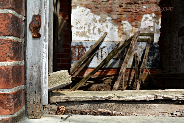 Abandoned Photography {Old College Corner School} 