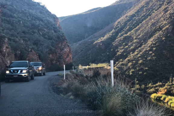 oncoming traffic on narrow apache trail